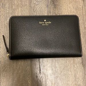 Kate Spade Grand Street zip travel wallet